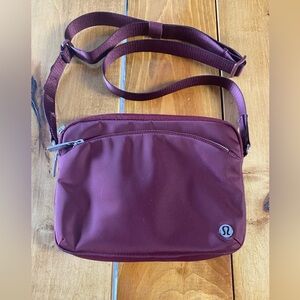 Lululemon City Adventurer crossbody in Red Merlot